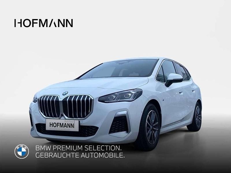 Alpinweiß uni Gebraucht 2024 BMW 218 M Sport Van / Kleinbus | 27.903 € (Fairer Preis) - Bild 1/3