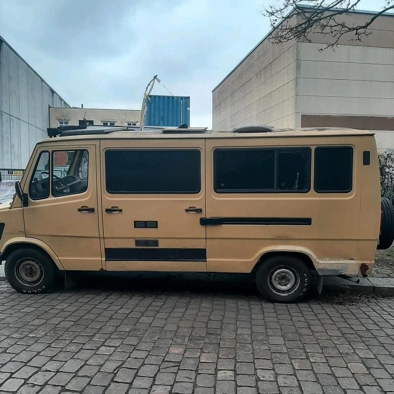 Gebraucht Mercedes T1 104 PS (76 kW) 1994 Beige Van