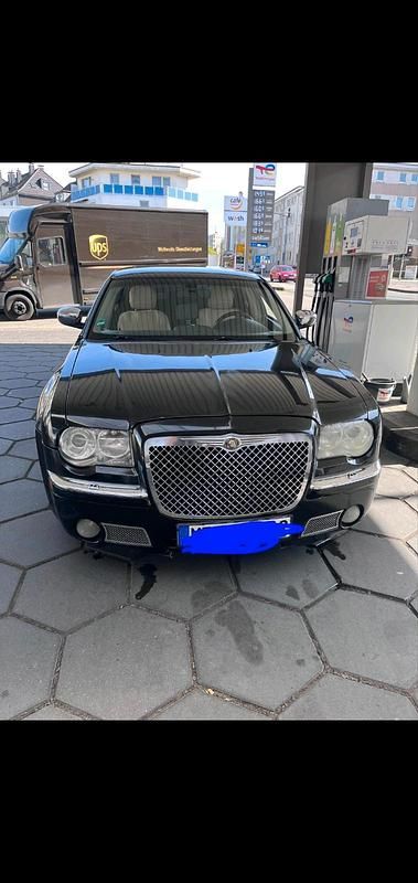 Schwarz Gebraucht 2006 Chrysler 300C Limousine | 6.000 € (Fairer Preis) - Bild 1/4