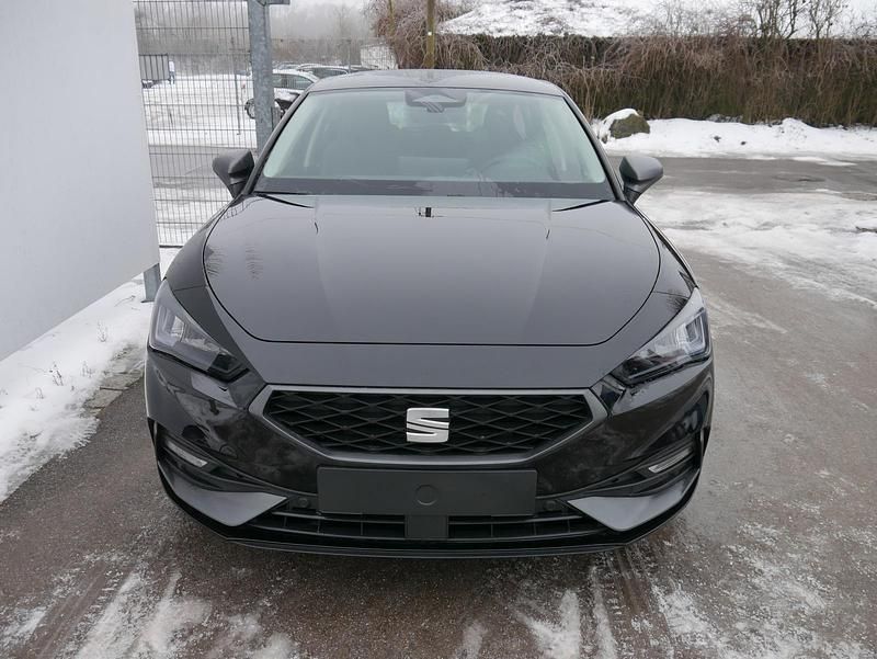 Neu Seat Leon FR 2026 Midnight schwarz metallic