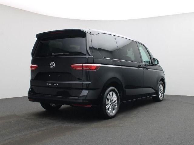 Gebraucht VW Multivan 150 PS (110 kW) 2025 Deep black perleffekt Van