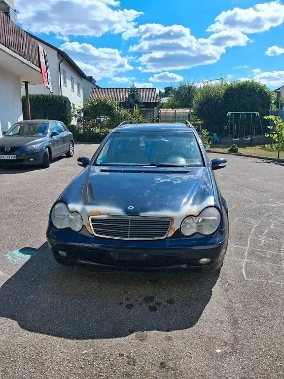 Gebraucht Mercedes C180 Classic 129 PS (94 kW) 2001 Blau Limousine