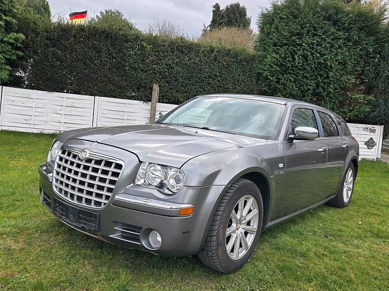 Gebraucht Chrysler 300C 340 PS (250 kW) 2006 Silber Kombi