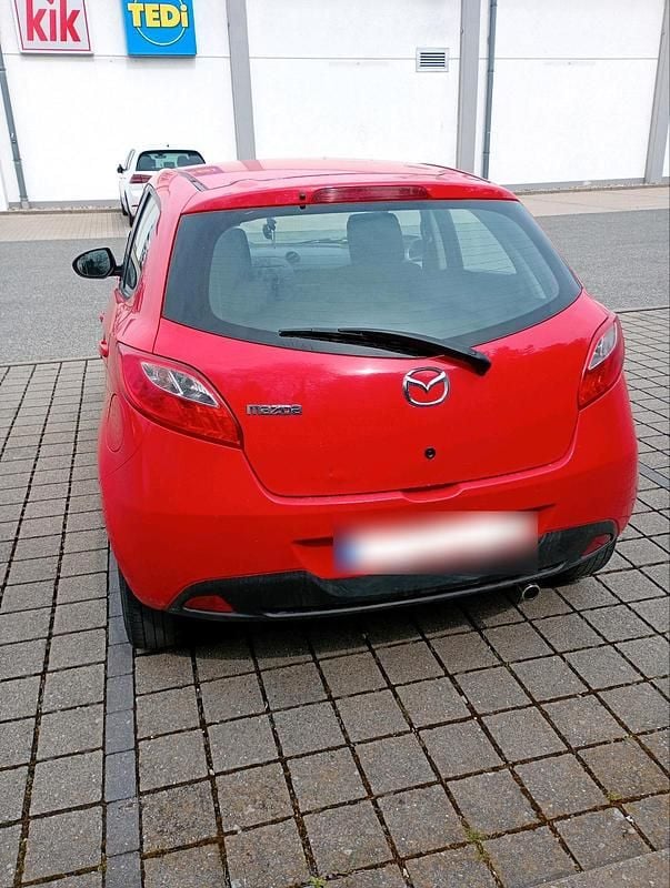 Gebraucht Mazda 2 86 PS (63 kW) 2009 Rot Kleinwagen