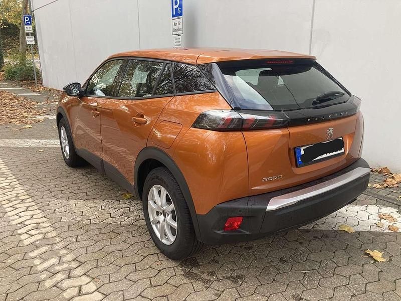 Gebraucht Peugeot 2008 101 PS (74 kW) 2022 Orange SUV
