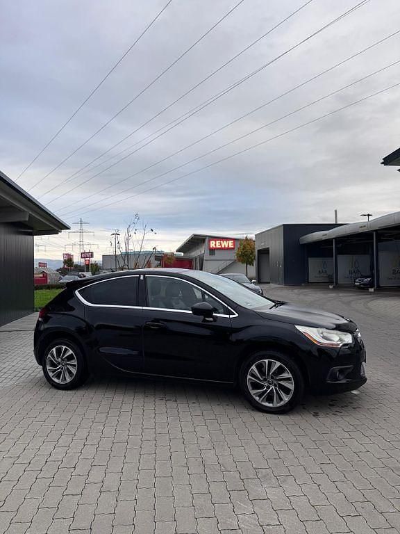 Schwarz Gebraucht 2013 Citroën DS4 Sport Chic Kleinwagen | 6.500 € (Fairer Preis) - Bild 1/4