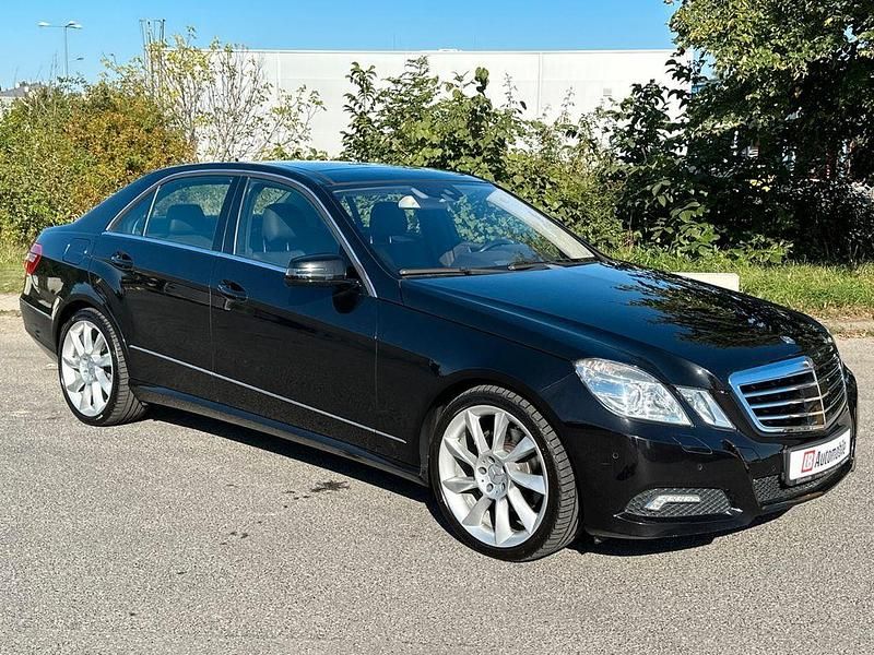 Gebraucht Mercedes E350 272 PS (200 kW) 2009 Schwarz Limousine