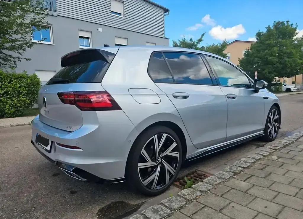 Gebraucht VW Golf VII R-line 150 PS (110 kW) 2020 Silber Limousine
