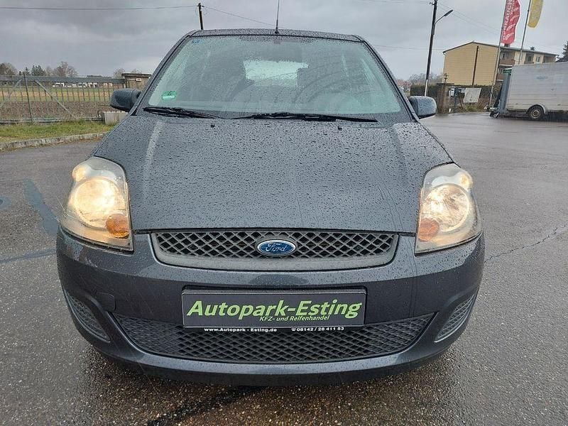 Gebraucht Ford Fiesta 69 PS (50 kW) 2008 Grau Kleinwagen