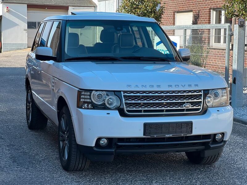 Weiß Gebraucht 2012 Land Rover Range Rover Vogue SUV | 18.999 € (Etwas zu teuer) - Bild 1/4