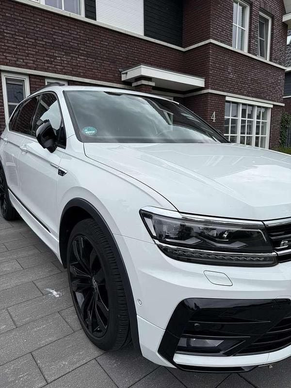 Gebraucht VW Tiguan Allspace Highline 200 PS (147 kW) 2021 Weiß SUV