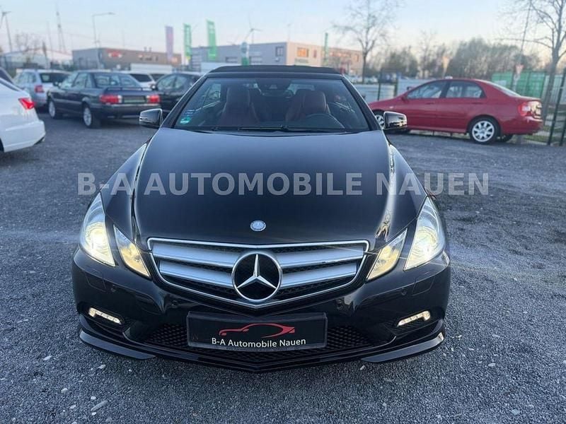 Gebraucht Mercedes E250 AMG 204 PS (150 kW) 2010 Schwarz Cabrio