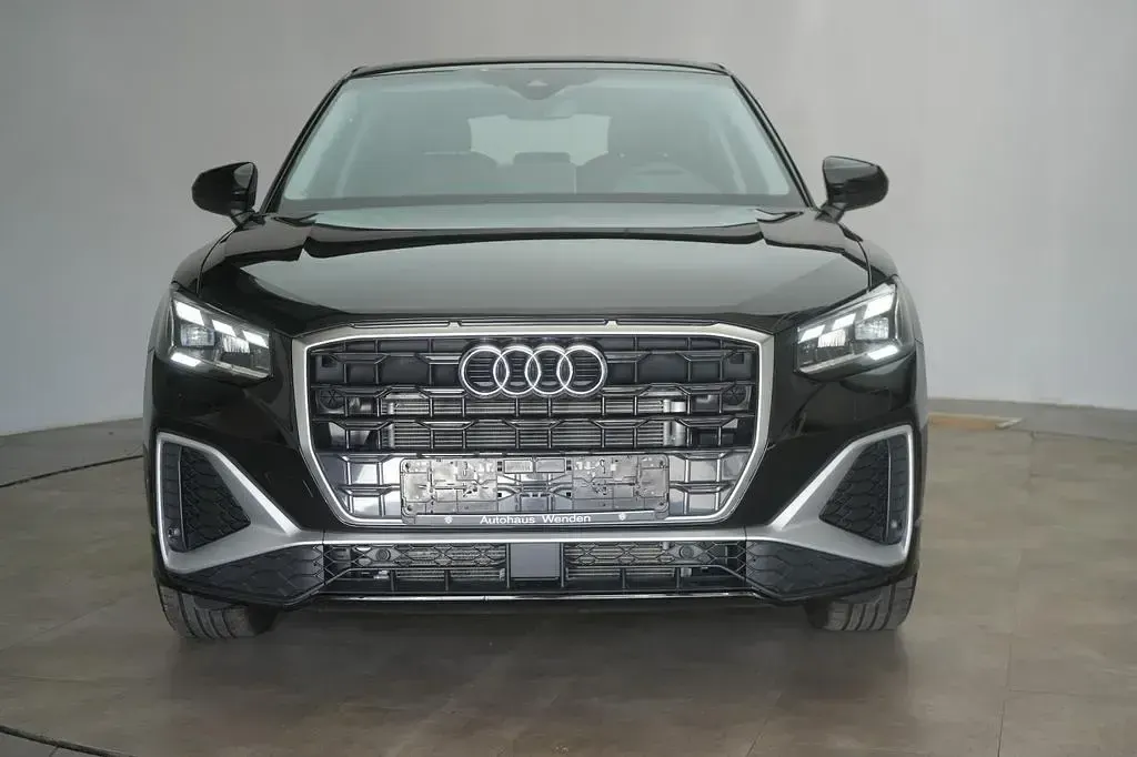 Gebraucht Audi Q2 S-Line 150 PS (110 kW) 2025 Mythos black SUV