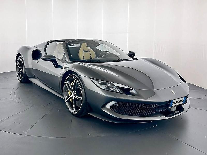 Gebraucht Ferrari 296 829 PS (609 kW) 2023 Grau Cabrio