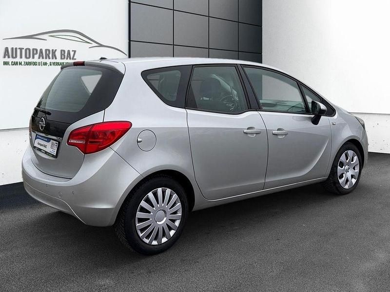 Gebraucht Opel Meriva 120 PS (88 kW) 2015 Silber Van / Kleinbus