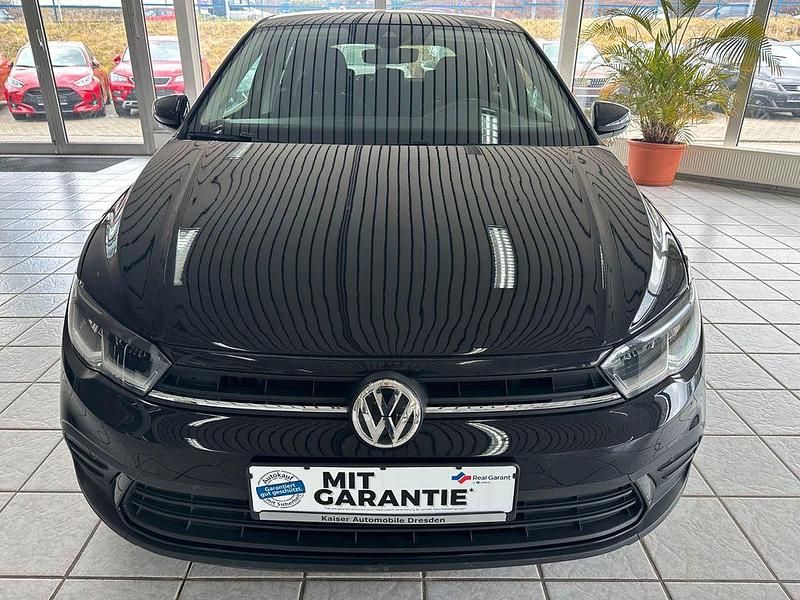 Gebraucht VW Polo Life 95 PS (69 kW) 2023 Schwarz Kleinwagen