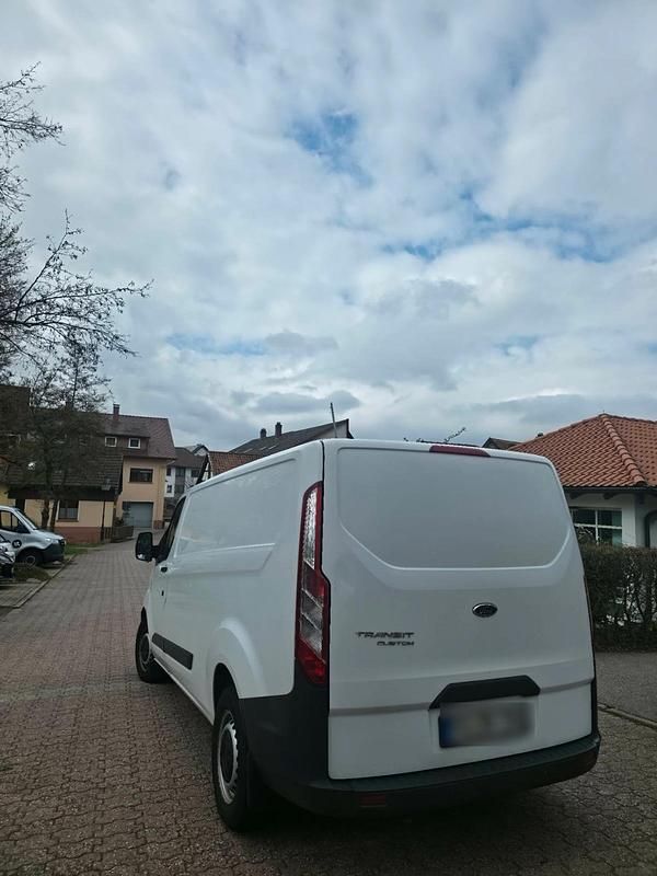 Gebraucht Ford Transit Custom 140 PS (102 kW) 2016 Weiß Van / Kleinbus