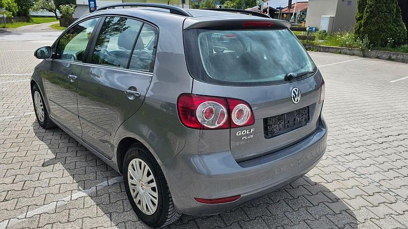 Gebraucht VW Golf Plus Cross Trendline 80 PS (58 kW) 2009 Grau Van / Kleinbus