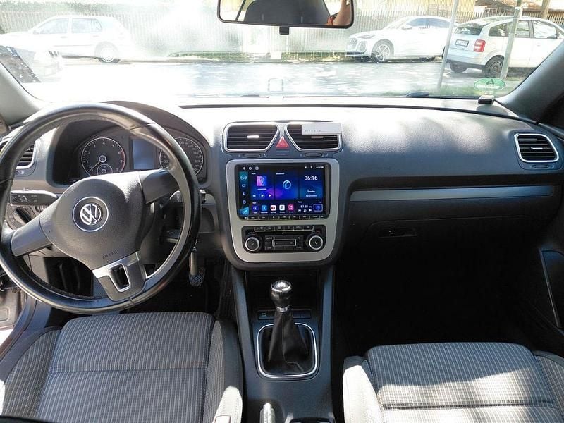 Second-hand VW Eos Edition 122 CP (89 kW) 2010 Albastru Cabrio