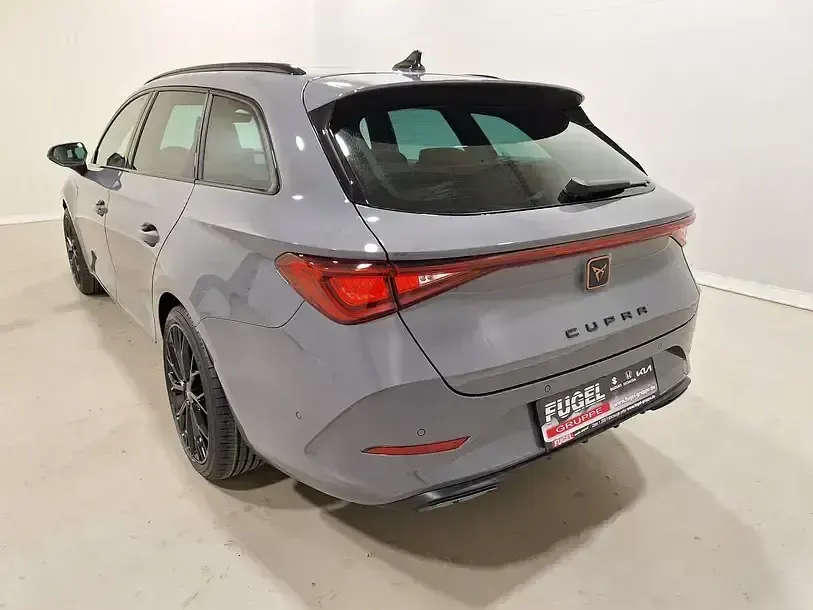 Gebraucht Cupra Leon 190 PS (139 kW) 2023 Grau Limousine