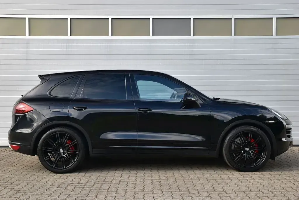 Gebraucht Porsche Cayenne 245 PS (180 kW) 2012 Schwarz SUV