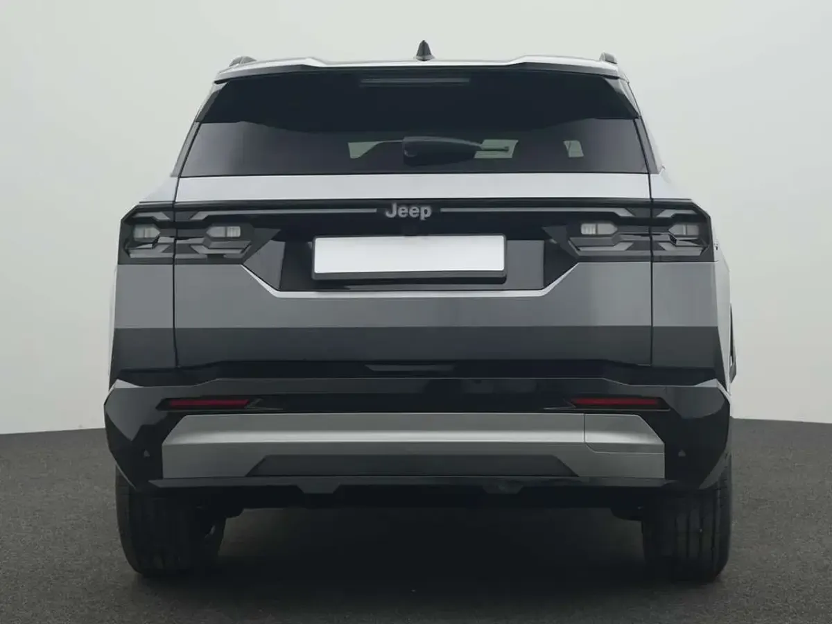 Gebraucht Jeep Compass 145 PS (106 kW) 2026 Grau / dach schwarz SUV