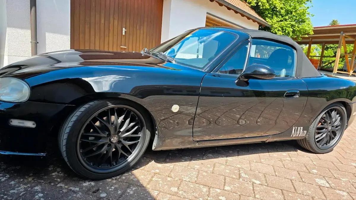 Gebraucht Mazda MX5 110 PS (80 kW) 2004 Schwarz Cabrio