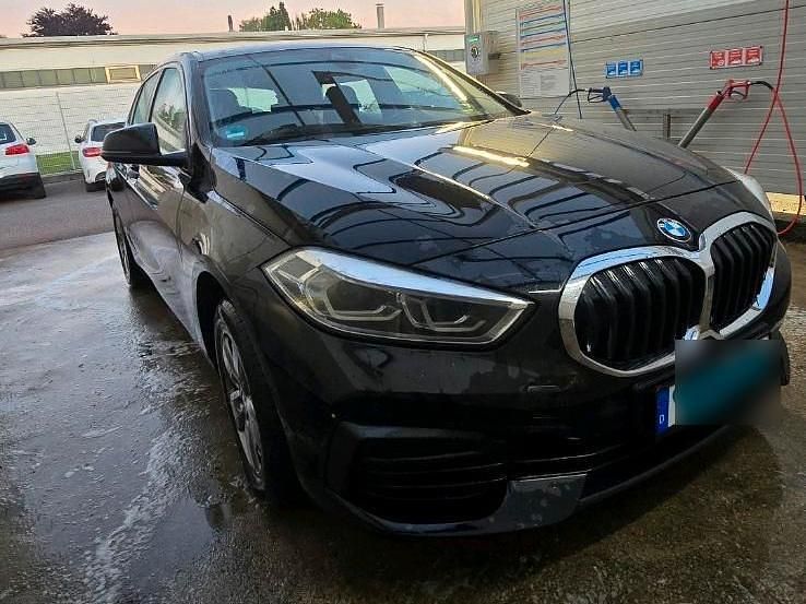 Schwarz Gebraucht 2021 BMW 116 Kleinwagen | 17.950 € (Teuer) - Bild 1/4