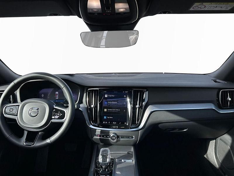 Gebraucht Volvo S60 Plus 250 PS (183 kW) 2023 Metallic (weiss Limousine