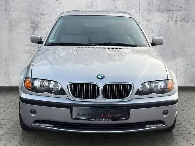 Gebraucht BMW 320 170 PS (125 kW) 2003 Silber Limousine