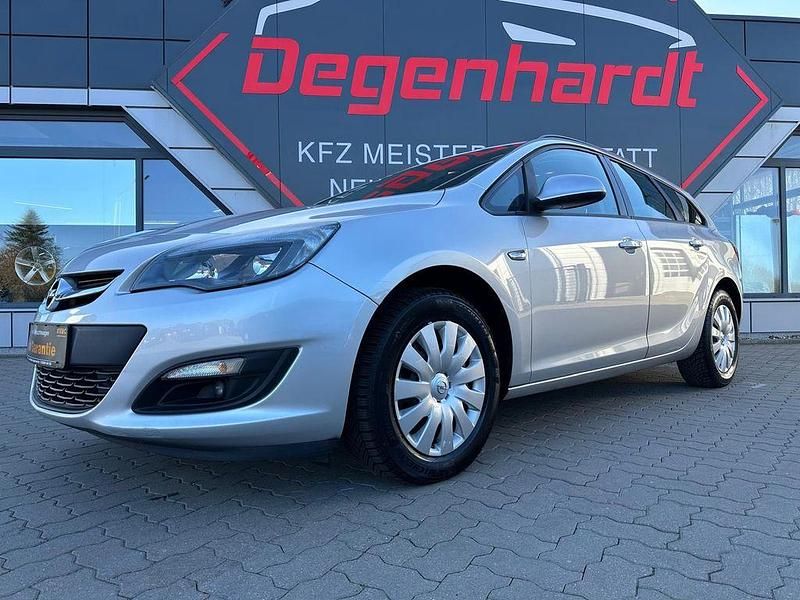 Gebraucht Opel Astra Selection 110 PS (80 kW) 2015 Silber Kombi