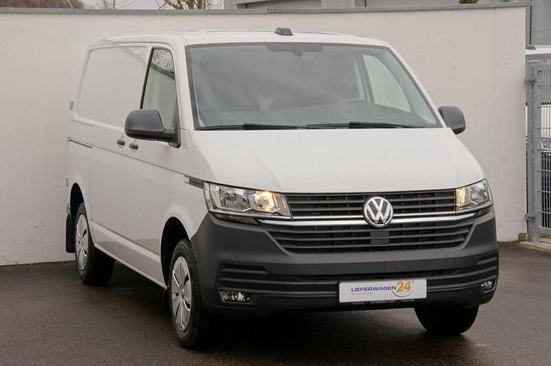 Gebraucht VW Transporter 150 PS (110 kW) 2024 Weiß (candyweiß) Van