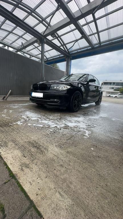 Schwarz Gebraucht 2007 BMW 116 Kleinwagen | 3.200 € (Fairer Preis) - Bild 1/4