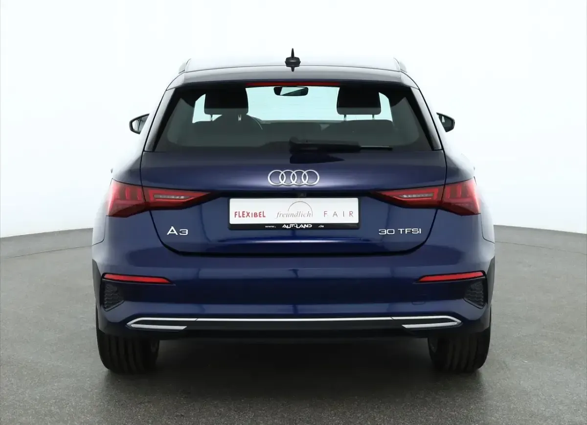 Gebraucht Audi A3 Sportback e-tron 110 PS (80 kW) 2021 Blau Kleinwagen