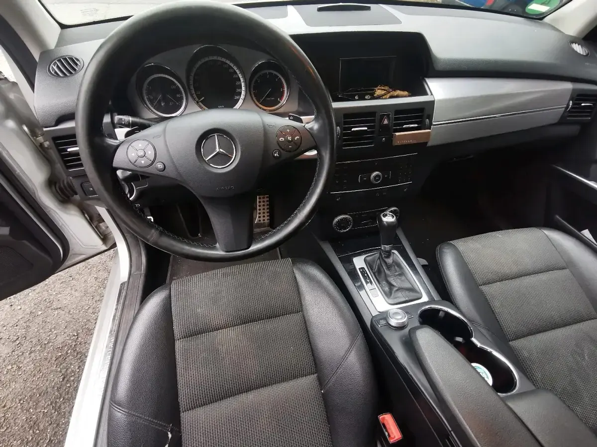 Gebraucht Mercedes GLK220 170 PS (125 kW) 2012 Silber SUV