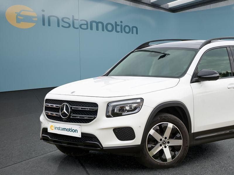 Weiß Gebraucht 2022 Mercedes GLB250 SUV | 42.699 € (Fairer Preis) - Bild 1/4