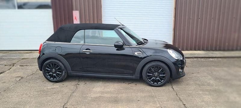 Second-hand Mini One Cabriolet 102 CP (75 kW) 2017 Negru Cabrio