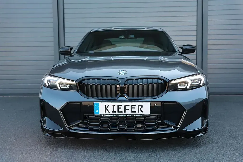 Käytetty BMW 330 Performance 258 HP (189 kW) 2021 Harmaa Sedan