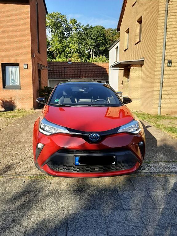 Rot Gebraucht 2023 Toyota C-HR Lounge SUV | 21.000 € (Superpreis) - Bild 1/4