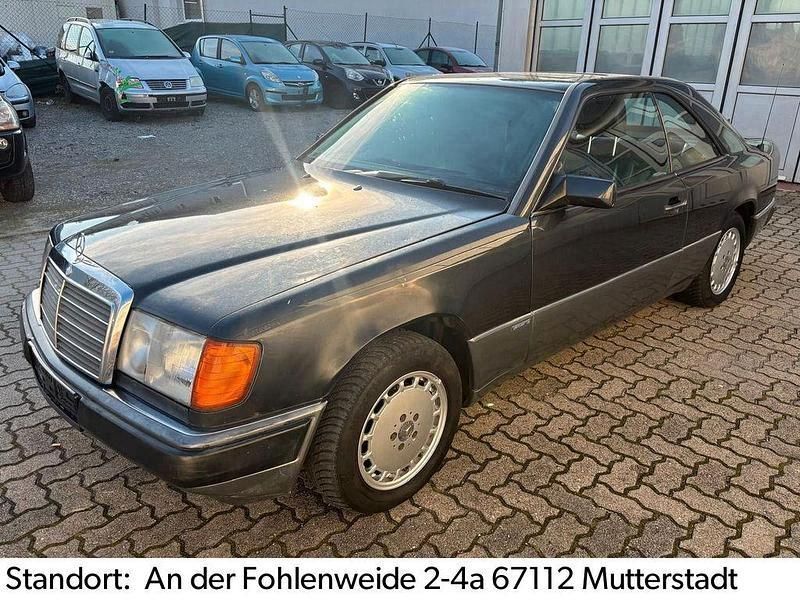 Schwarz Gebraucht 1990 Mercedes 230 Coupé | 4.290 € - Bild 1/4