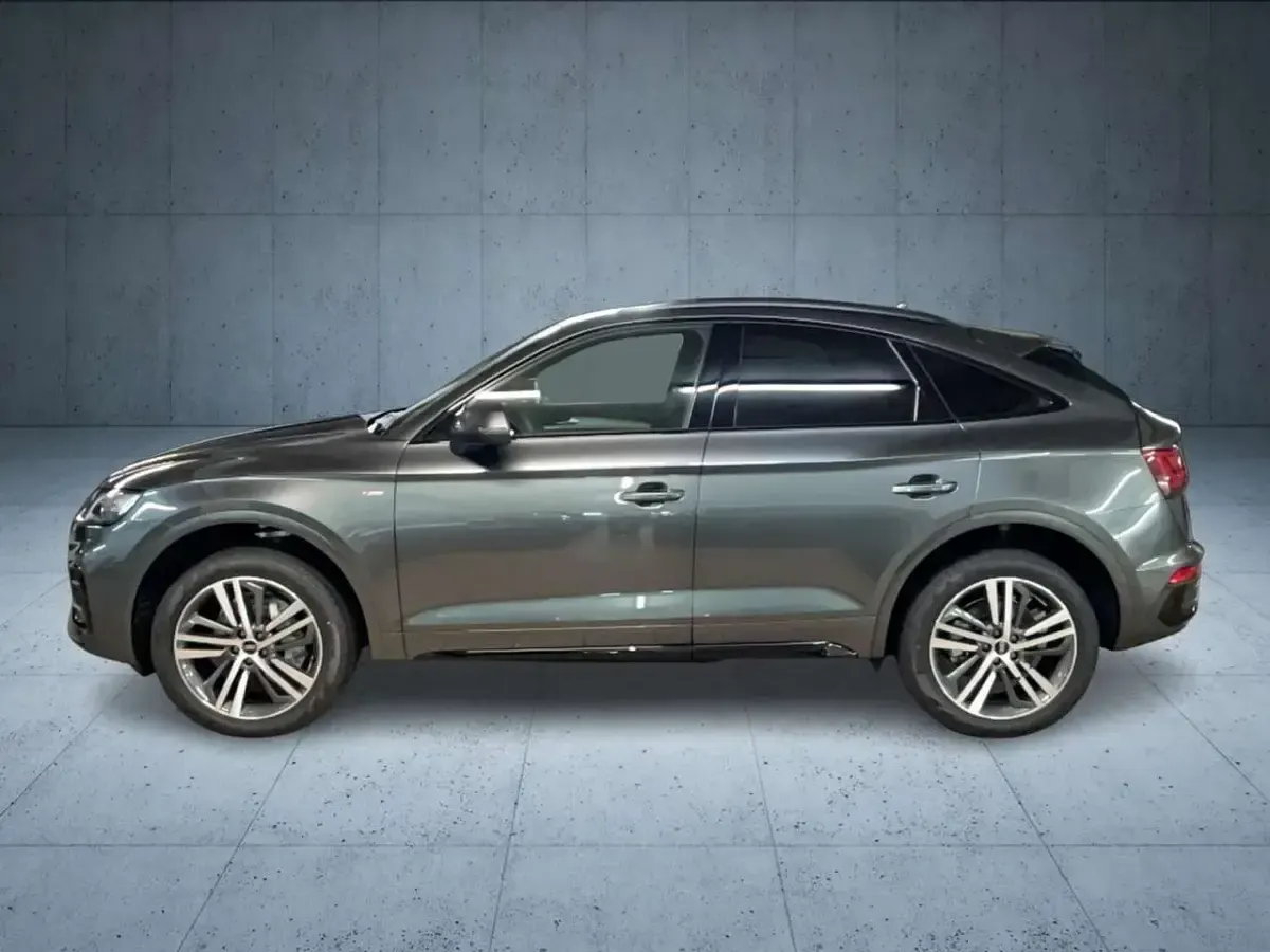 Gebraucht Audi Q5 Sportback Business 204 PS (150 kW) 2025 Daytonagrau perleffekt SUV