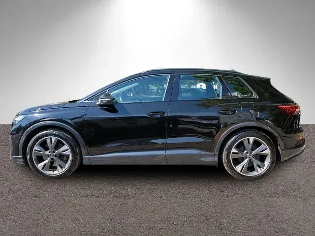 Gebraucht Audi Q4 e-tron Advanced Plus 150 kW (204 PS) 2023 Mythosschwarz metallic SUV