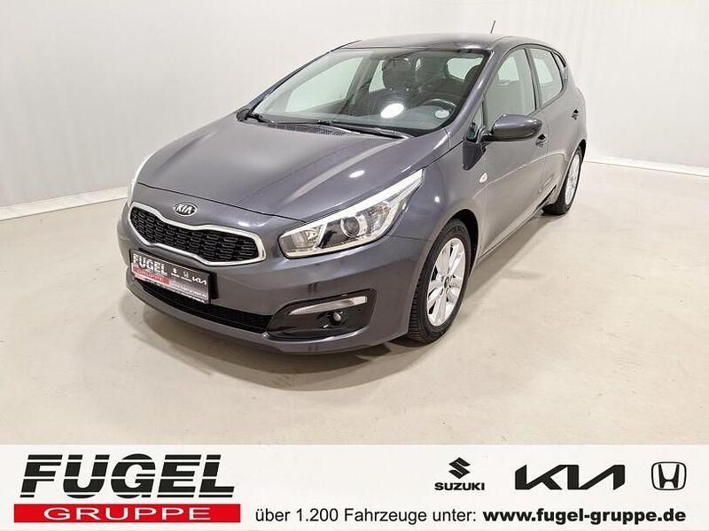 Winchestergrau met. Gebraucht 2016 Kia Ceed Edition 7 Kleinwagen | 9.245 € (Fairer Preis) - Bild 1/4