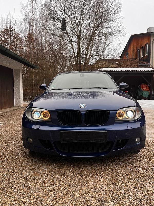 Gebraucht BMW 118 143 PS (105 kW) 2009 Blau Kleinwagen