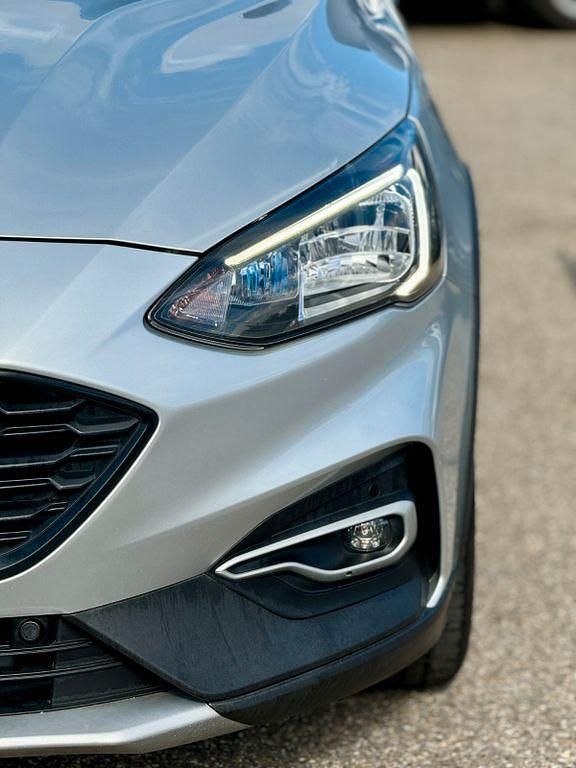 Gebraucht Ford Focus Active 120 PS (88 kW) 2020 Silber Limousine