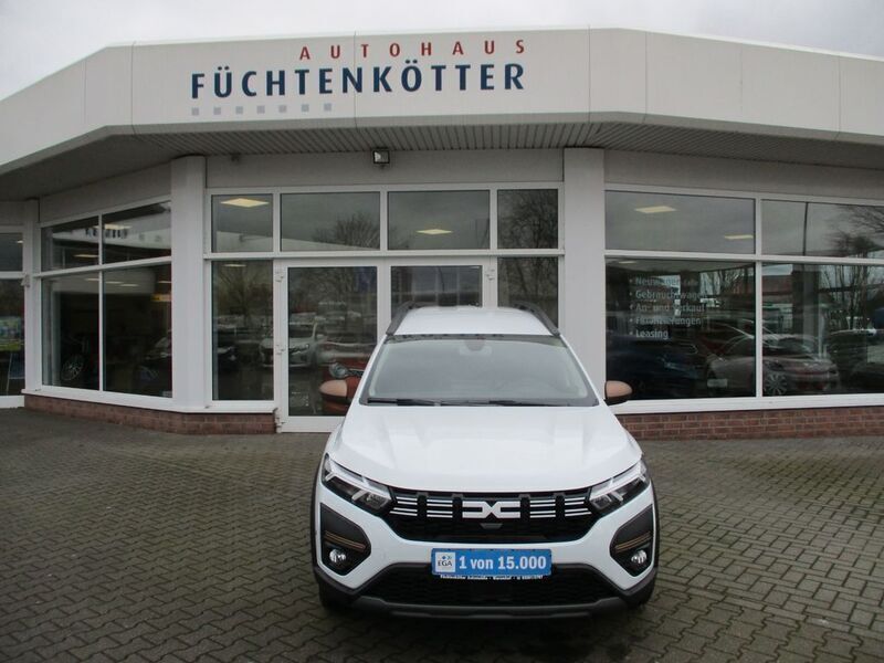 Gebraucht Dacia Jogger Extreme 110 PS (80 kW) 2024 Weiß Van / Kleinbus