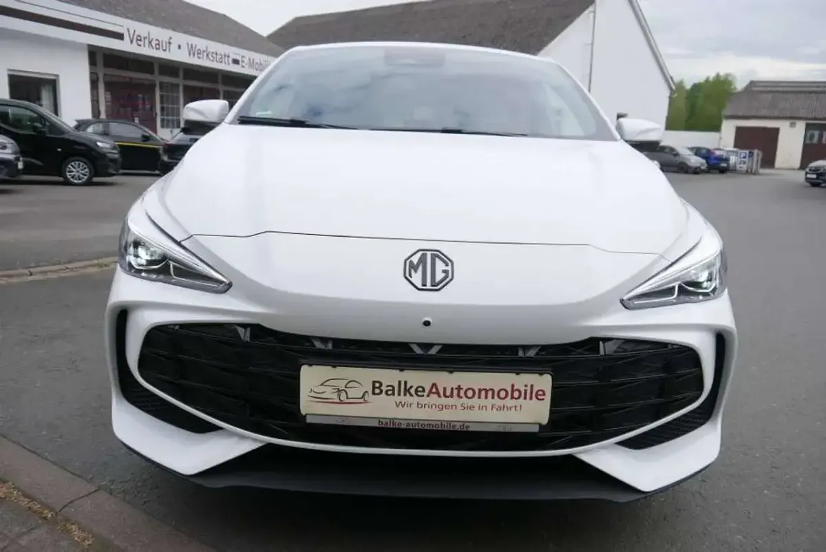 Gebraucht MG MG3 Luxury 194 PS (142 kW) 2024 Weiß Kleinwagen