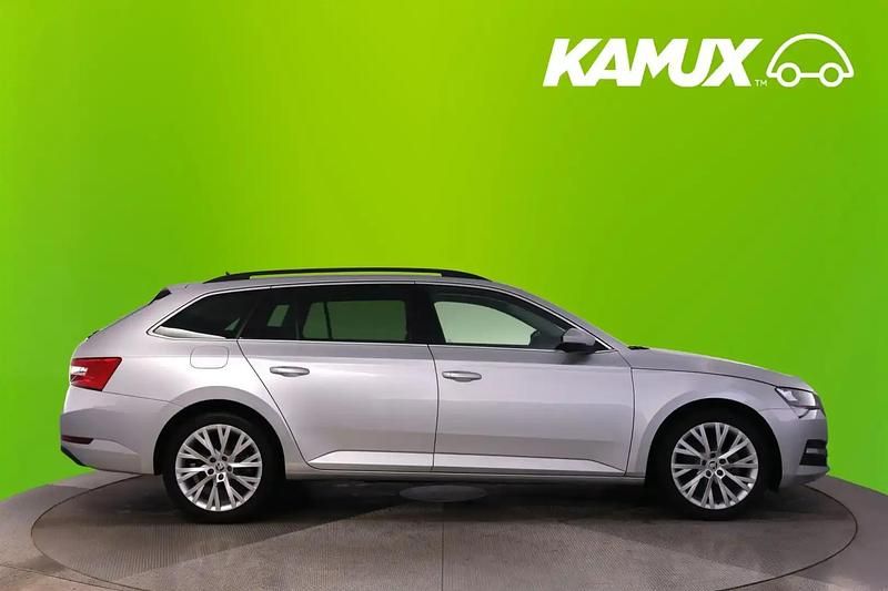 Gebraucht Skoda Superb 200 PS (147 kW) 2021 Silber / grau Kombi