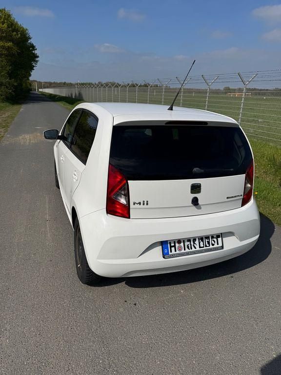 Usata Seat Mii Reference 75 CV (55 kW) 2012 Bianco Utilitaria
