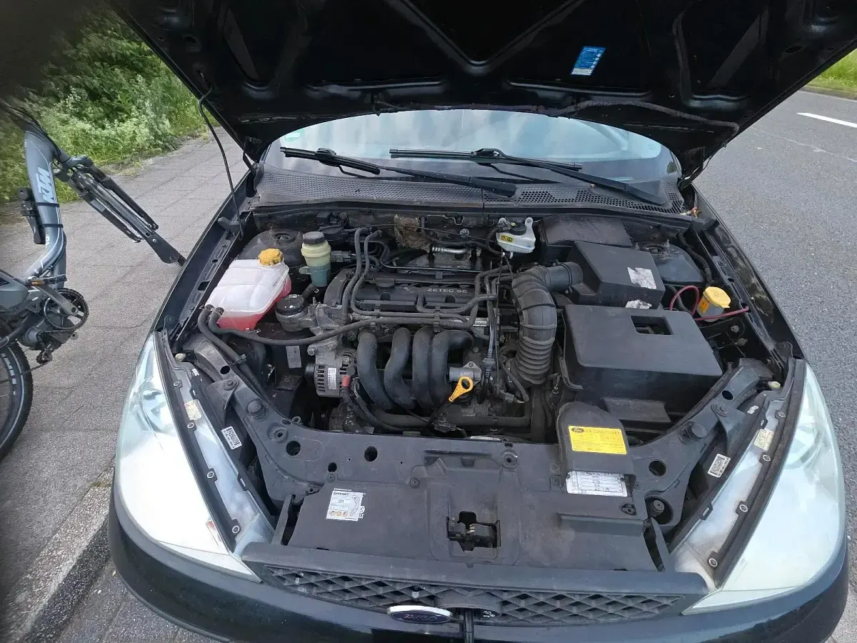 Gebraucht Ford Focus 110 PS (80 kW) 2004 Schwarz Kleinwagen